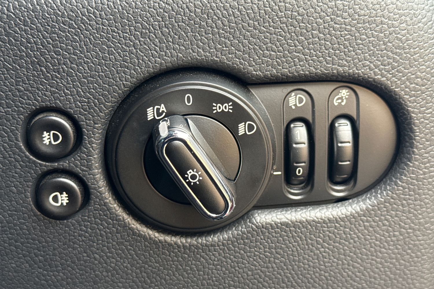 Used MINI Convertible 2016 for sale - 77527465: Photo 15