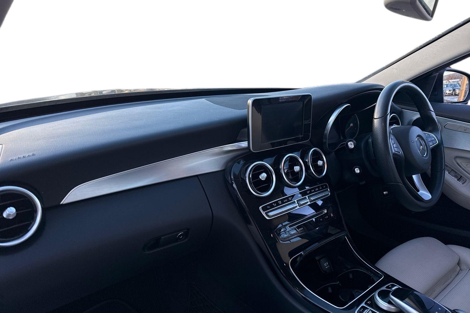 Used Mercedes-Benz C Class 2017 for sale - 77527413: Photo 4