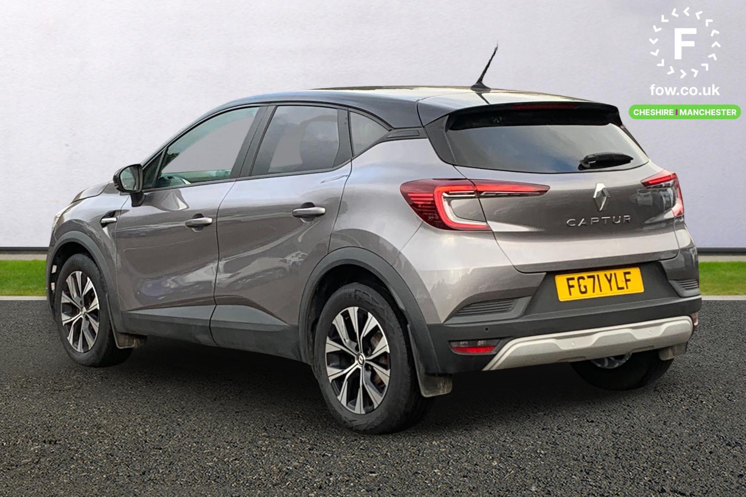 Used Renault Captur 2021 for sale - 76649263: Photo 2