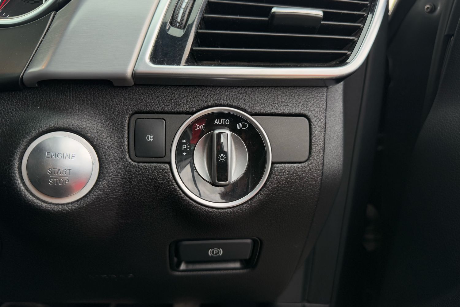 Used Mercedes-Benz GLE 2018 for sale - 76218611: Photo 12