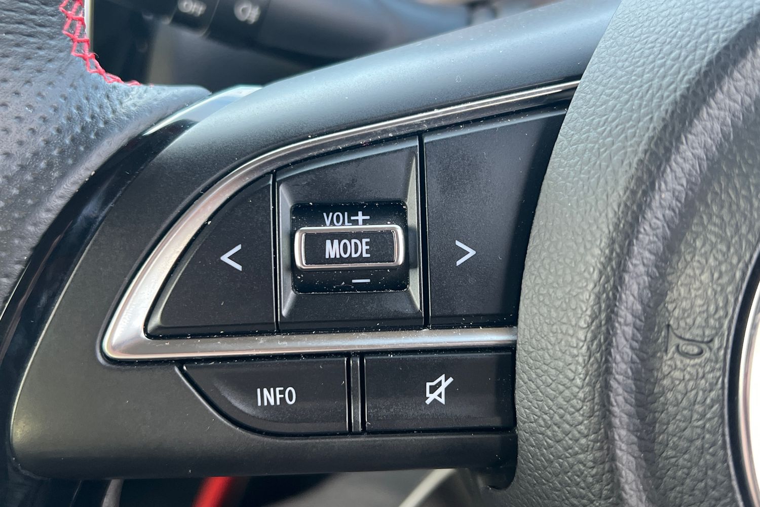 Used Suzuki Swift 2022 for sale - 76558184: Photo 10