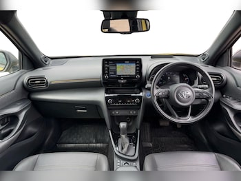 Used Toyota Yaris Cross 2022 for sale - 75474949: Photo