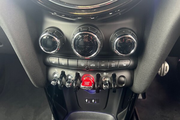 Used MINI Hatch 2019 for sale - 76069676: Photo 7