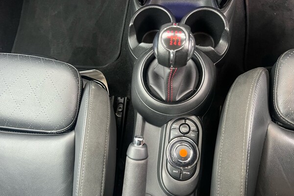 Used MINI Hatch 2019 for sale - 76069676: Photo 8