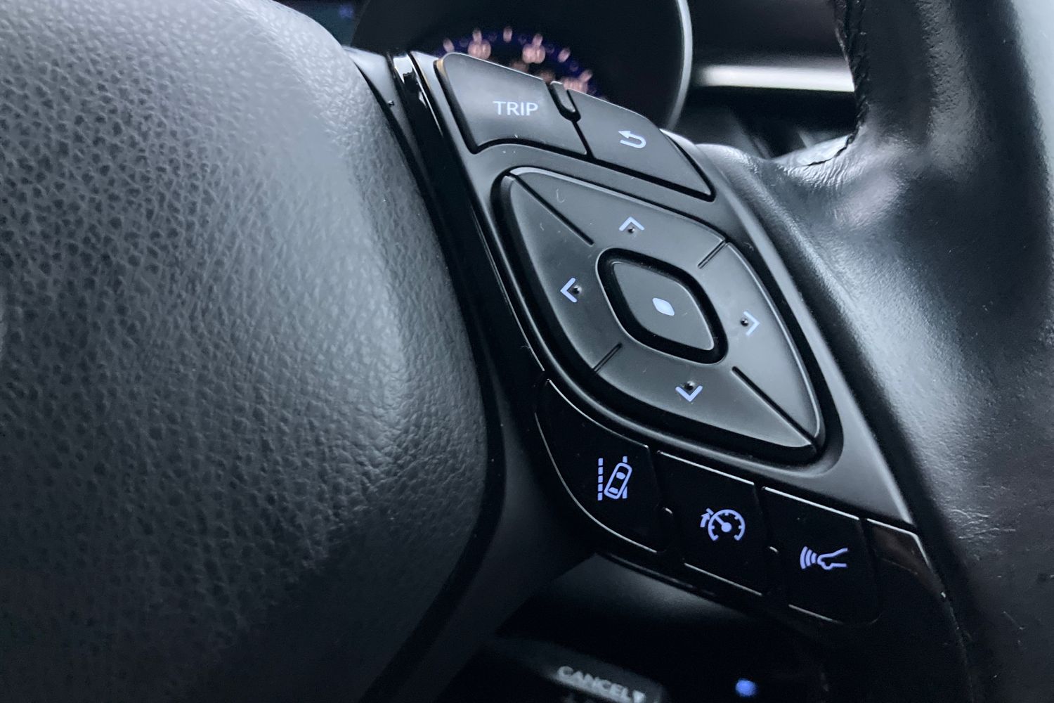 Used Toyota C-HR 2017 for sale - 76985318: Photo 15