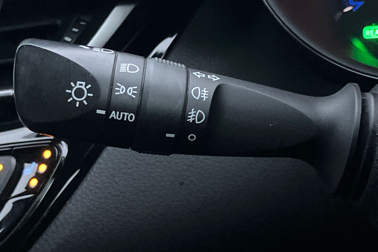 Used Toyota C-HR 2017 for sale - 76985318: Photo 16