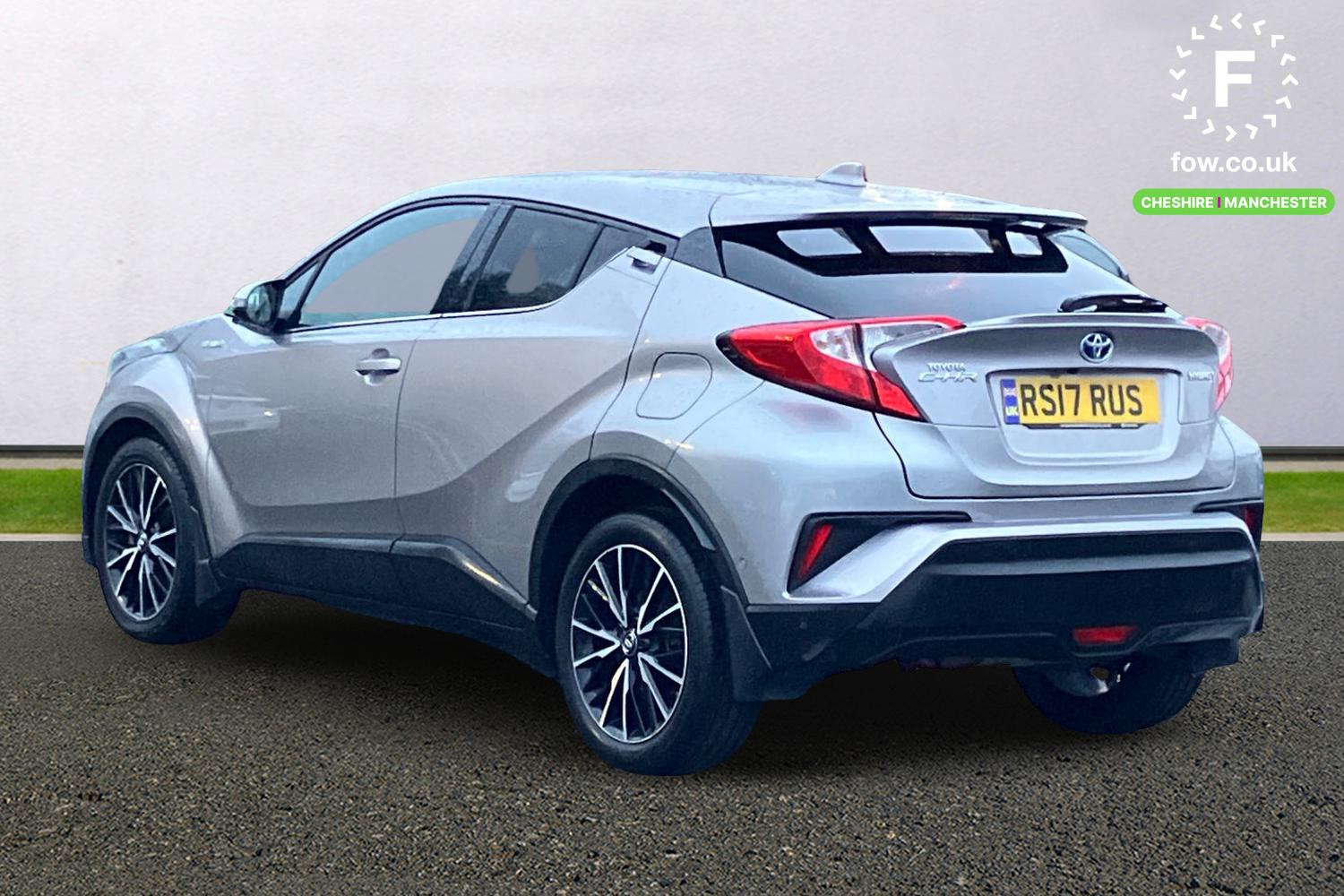 Used Toyota C-HR 2017 for sale - 76985318: Photo 2