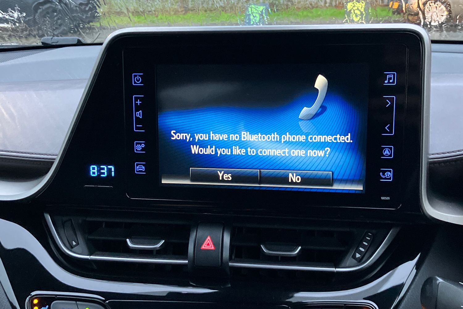 Used Toyota C-HR 2017 for sale - 76985318: Photo 8