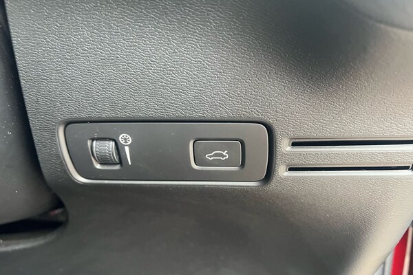 Used Volvo XC40 2019 for sale - 75987553: Photo 9