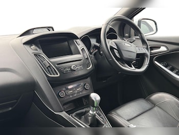 Used Ford Focus 2017 for sale - 79138303: Photo
