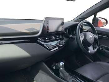 Used Toyota C-HR 2021 for sale - 74820818: Photo