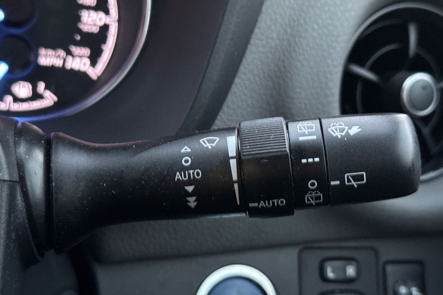 Used Toyota Yaris 2018 for sale - 77226449: Photo 12