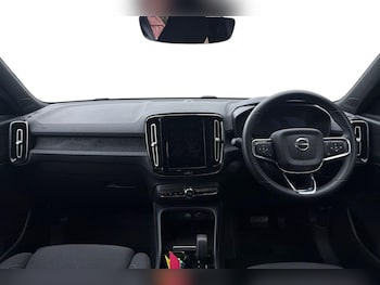 Used Volvo XC40 2023 for sale - 79458940: Photo