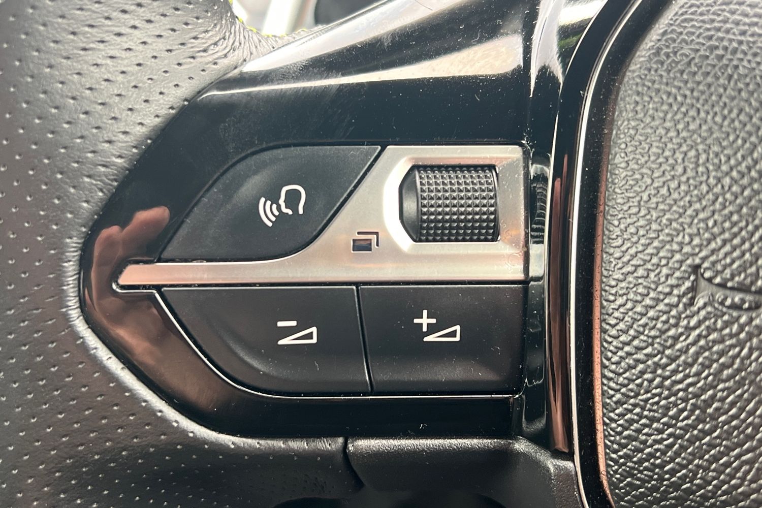 Used Peugeot 208 2020 for sale - 76610925: Photo 14