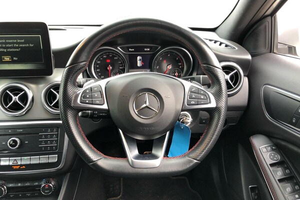 Used Mercedes-Benz GLA 2017 for sale - 75651060: Photo 5