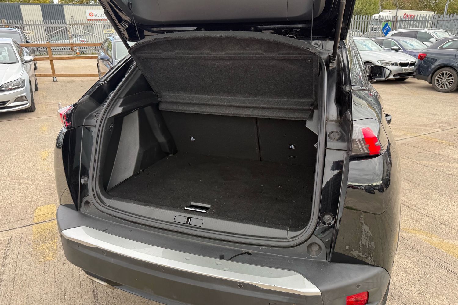 Used Peugeot 2008 2021 for sale - 76346563: Photo 15