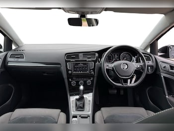Used Volkswagen Golf 2016 for sale - 75331184: Photo