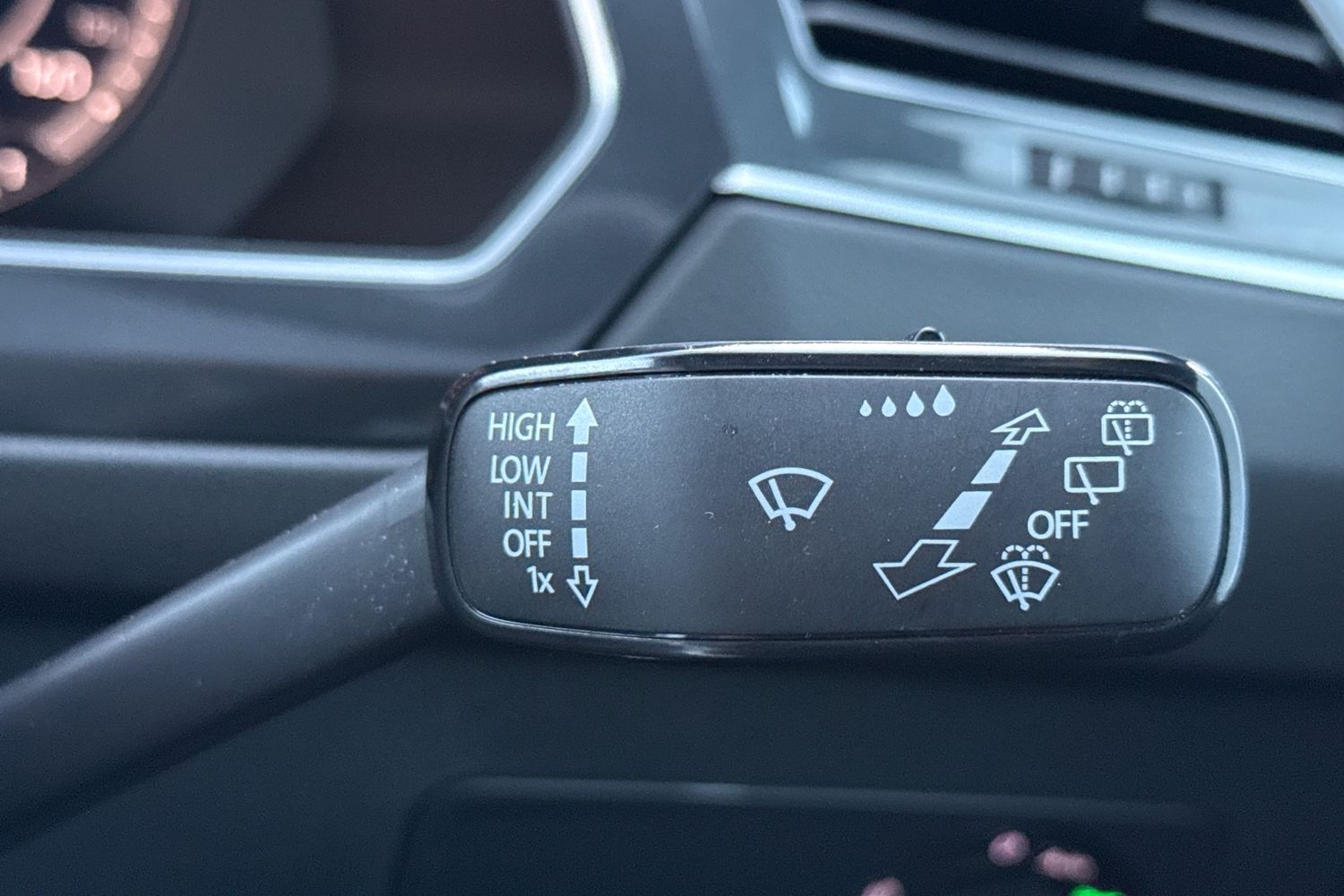 Used Volkswagen Tiguan 2018 for sale - 77477199: Photo 14