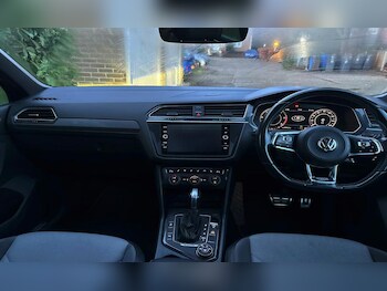 Used Volkswagen Tiguan 2018 for sale - 77477199: Photo