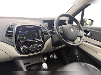 Used Renault Captur 2018 for sale - 79620214: Photo