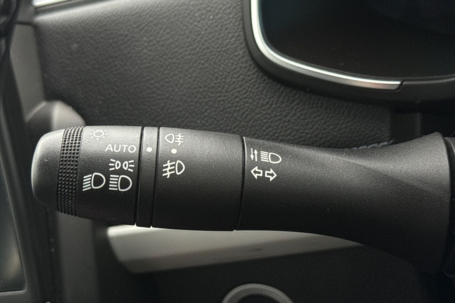 Used Renault Zoe 2022 for sale - 77390237: Photo 11