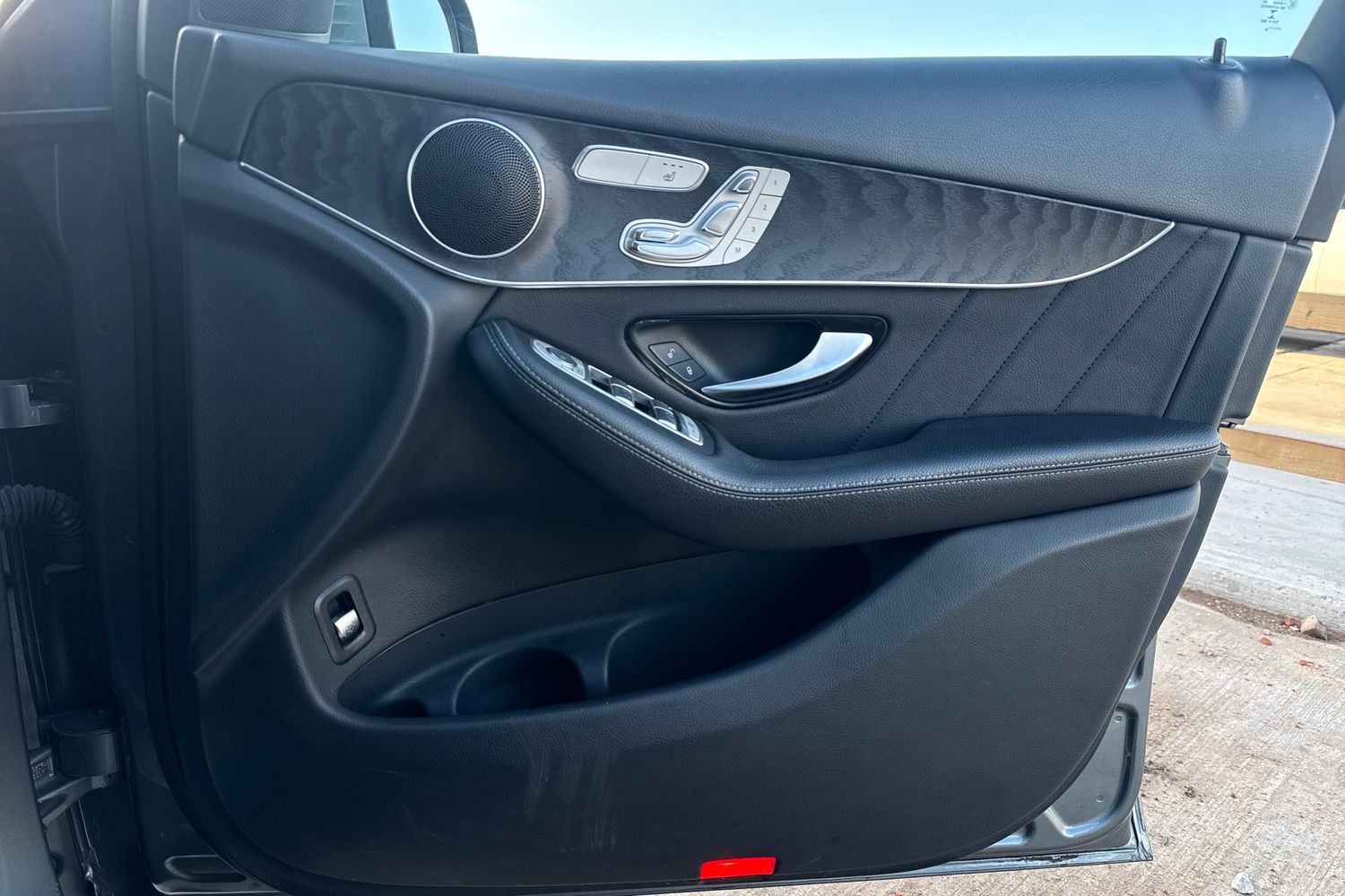 Used Mercedes-Benz GLC 2018 for sale - 76739445: Photo 17