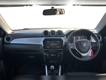 Used Suzuki Vitara 2017 for sale - 77935645: Photo