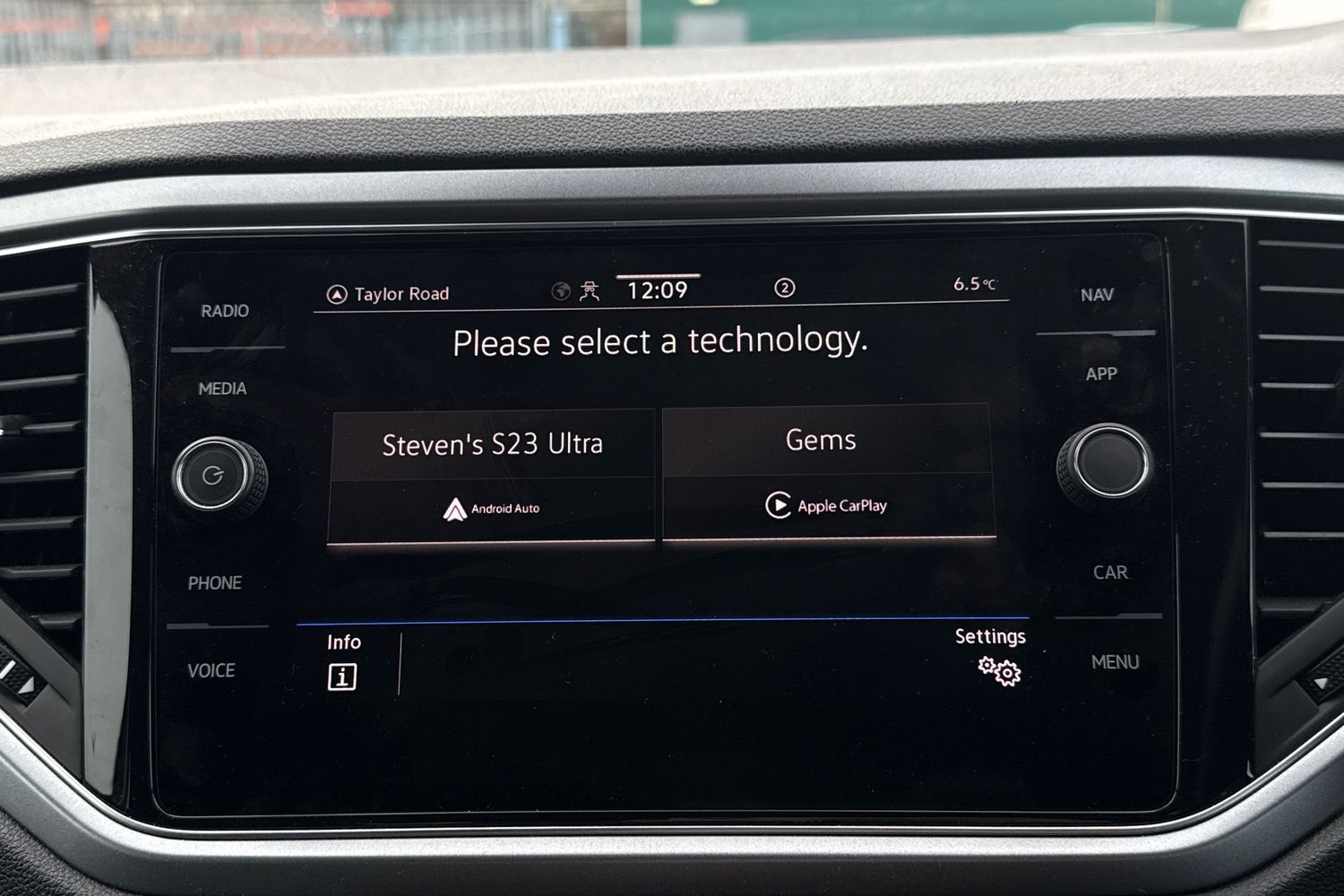 Used Volkswagen T-Roc 2021 for sale - 77139108: Photo 10