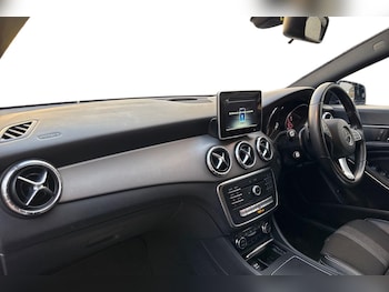 Used Mercedes-Benz CLA 2017 for sale - 77527431: Photo