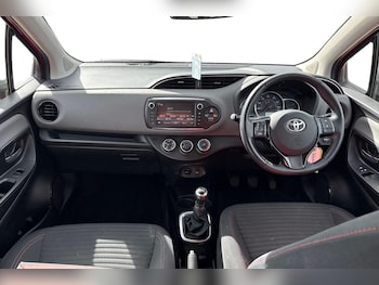 Used Toyota Yaris 2015 for sale - 75568046: Photo