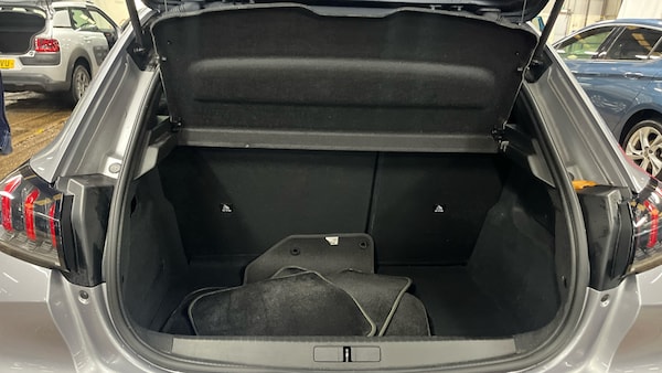 Used Peugeot 208 2021 for sale - 75667374: Photo 5