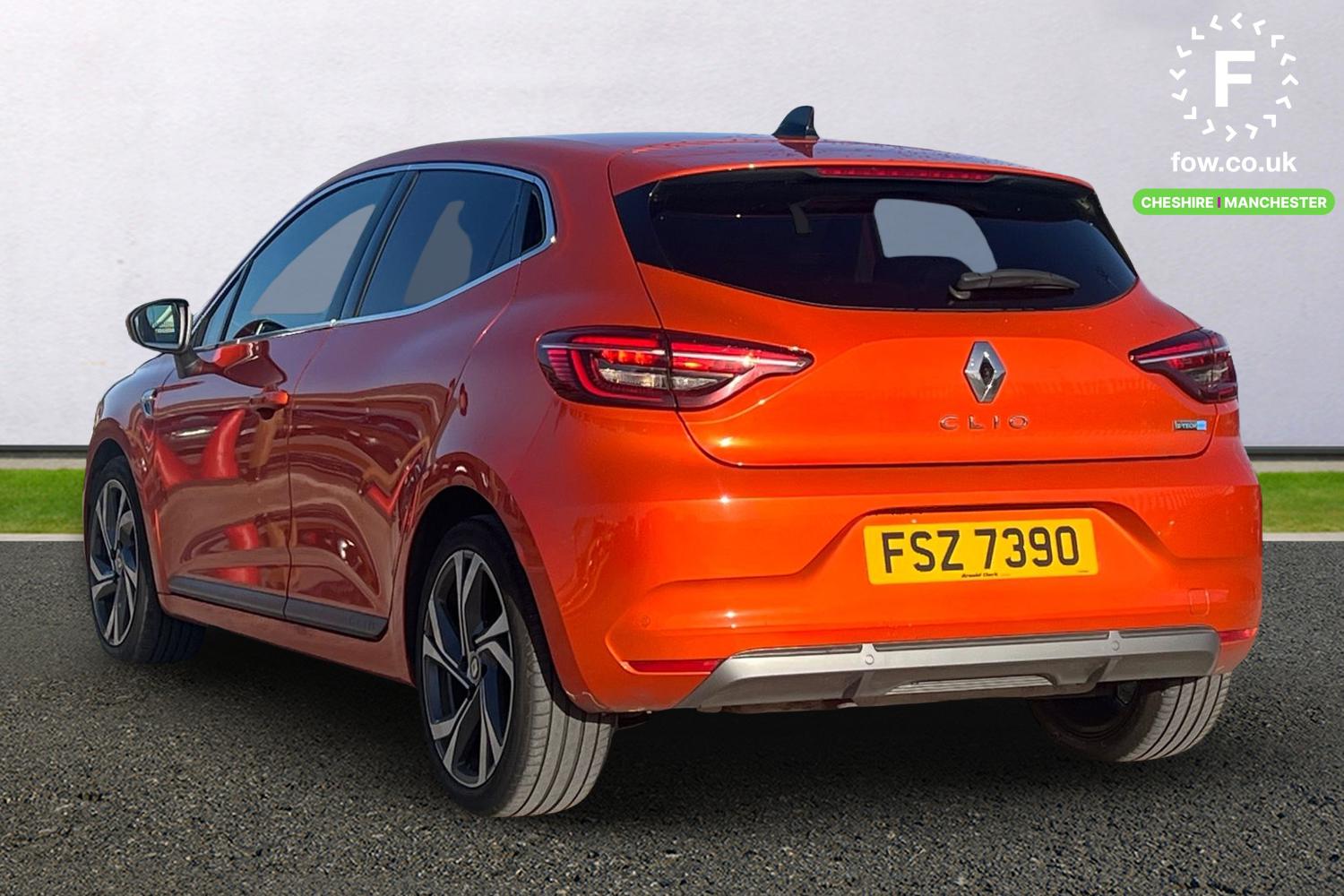 Used Renault Clio 2021 for sale - 76588018: Photo 2