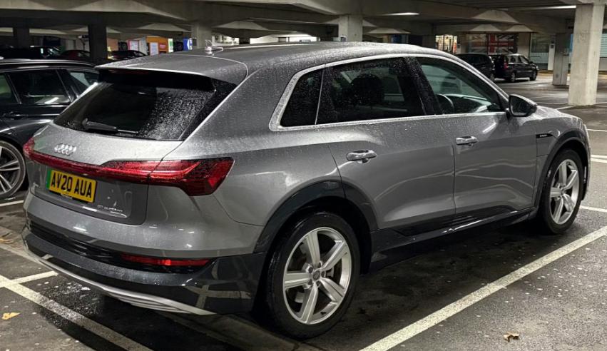 Used Audi e-tron 2020 for sale - 76844656: Photo 2