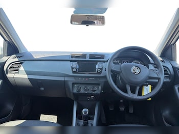 Used Skoda Fabia 2018 for sale - 79073239: Photo