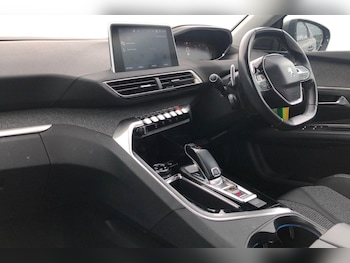 Used Peugeot 5008 2018 for sale - 79138384: Photo