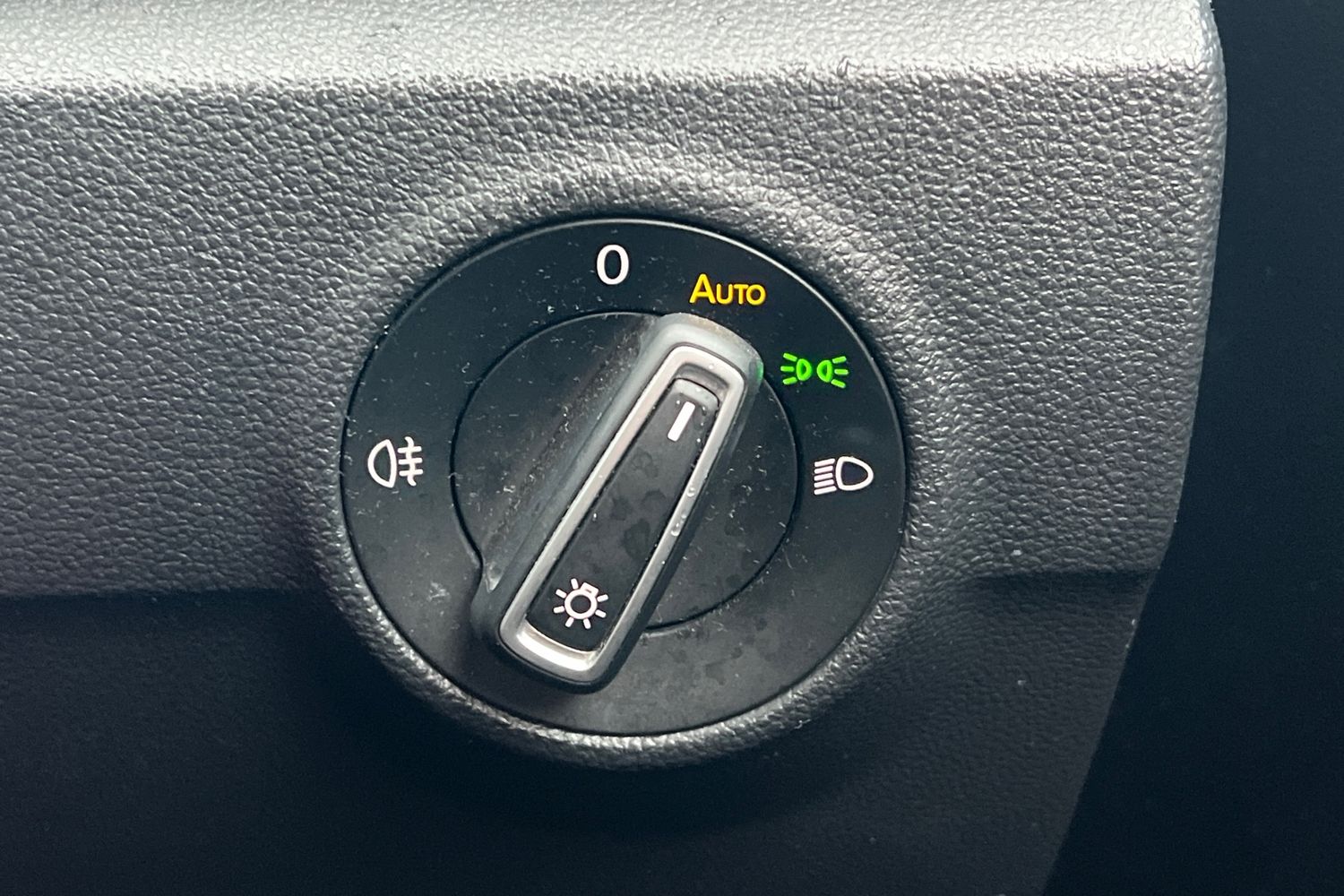 Used Volkswagen T-Roc 2019 for sale - 76711878: Photo 16