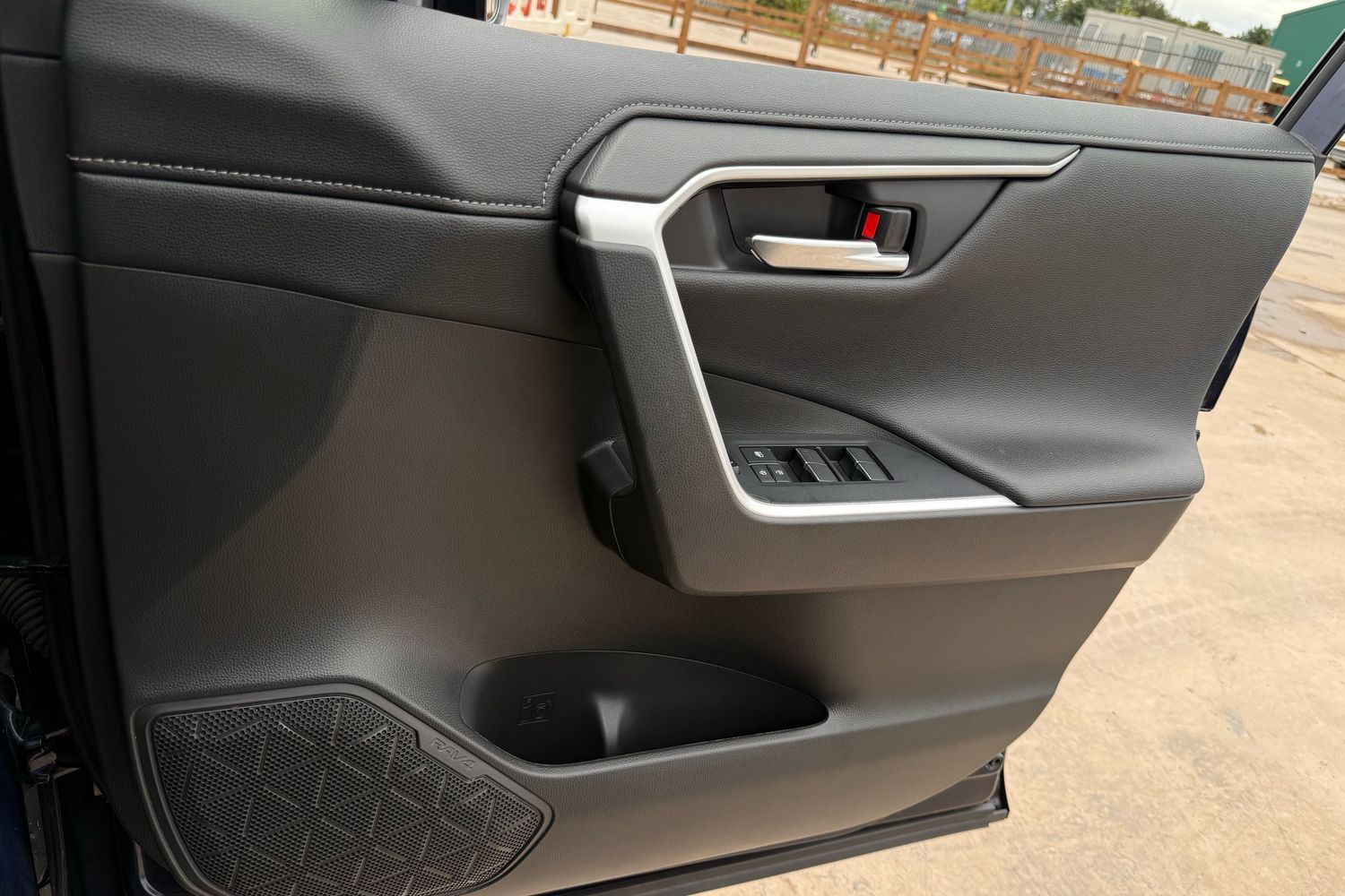 Used Toyota RAV4 2020 for sale - 76546296: Photo 12