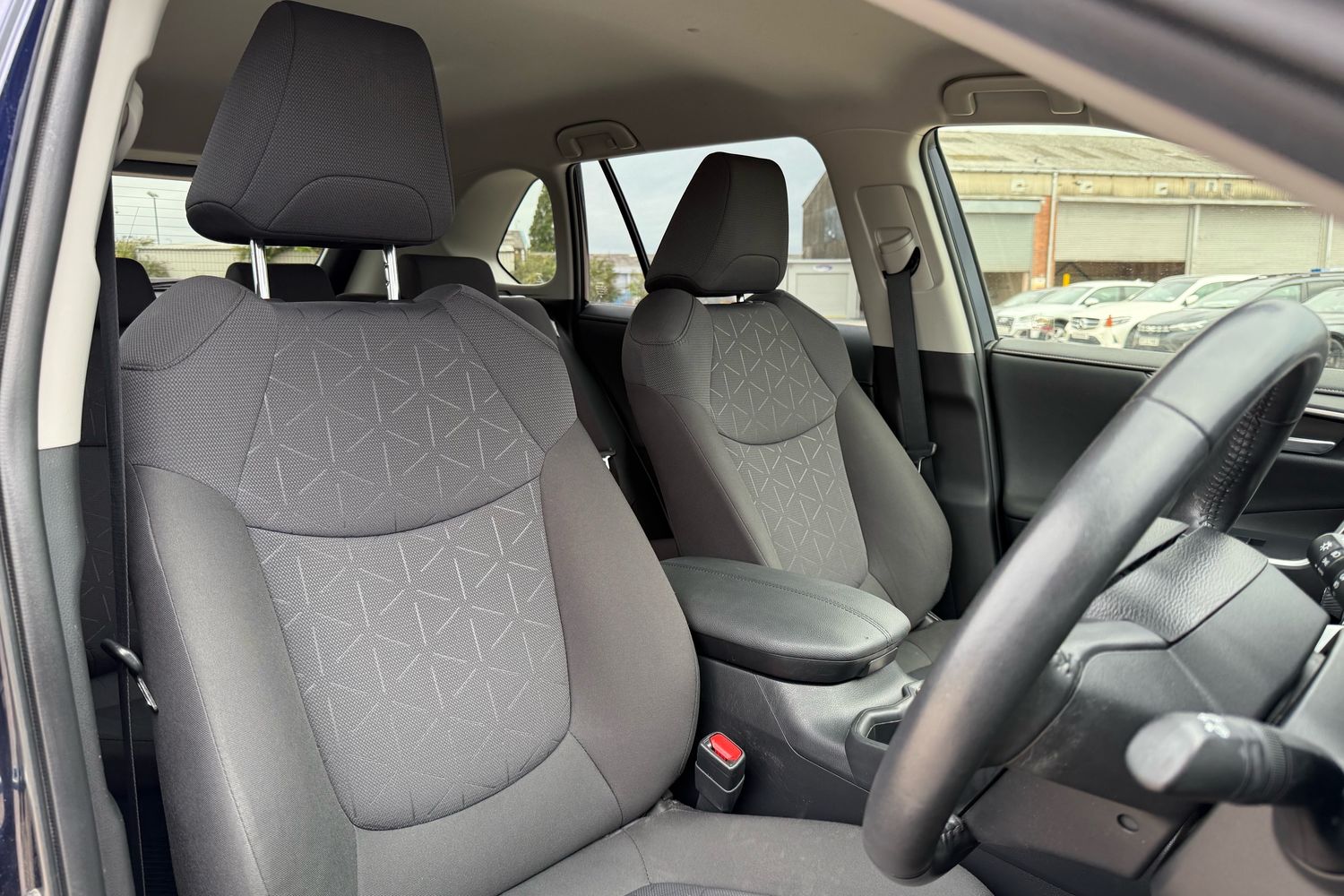 Used Toyota RAV4 2020 for sale - 76546296: Photo 13