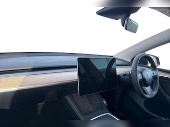 Used Tesla Model Y 2023 for sale - 77687123: Photo