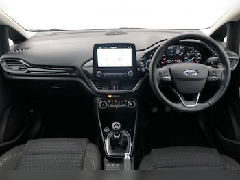 Used Ford Fiesta 2018 for sale - 77680121: Photo