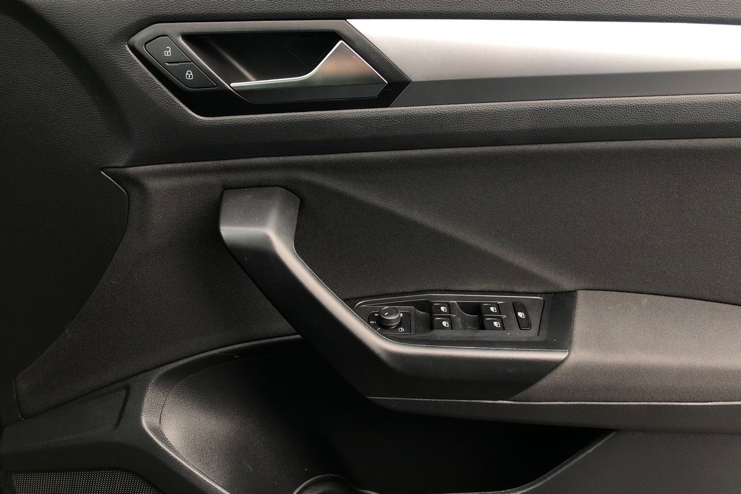 Used Volkswagen T-Roc 2023 for sale - 77206761: Photo 17