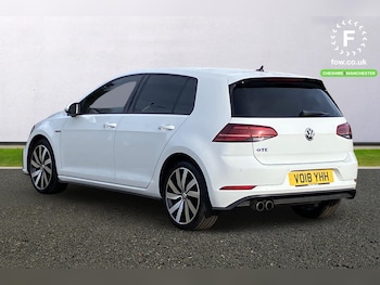 Used Volkswagen Golf 2018 for sale - 77733773: Photo