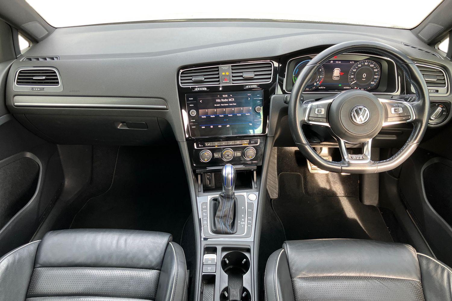 Used Volkswagen Golf 2018 for sale - 77733773: Photo 3