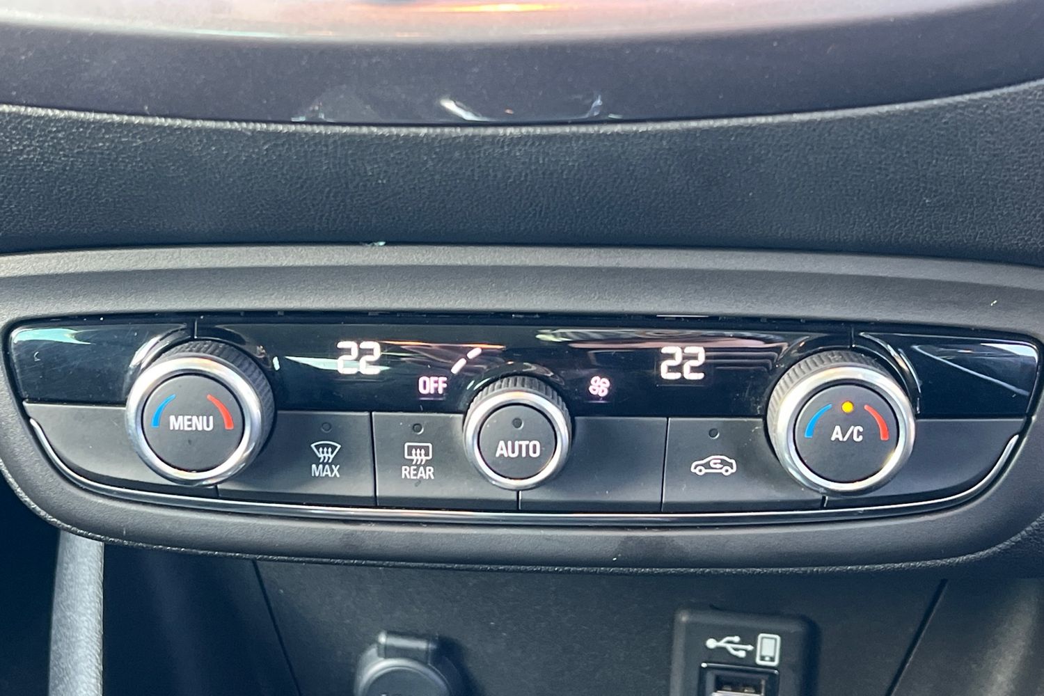 Used Vauxhall Crossland X 2019 for sale - 76711832: Photo 10