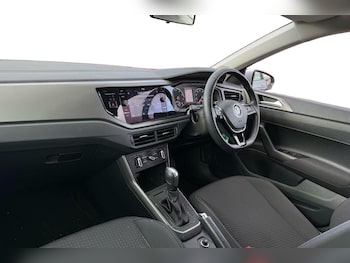 Used Volkswagen Polo 2019 for sale - 77540972: Photo