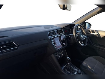 Used Volkswagen Tiguan 2019 for sale - 77527798: Photo