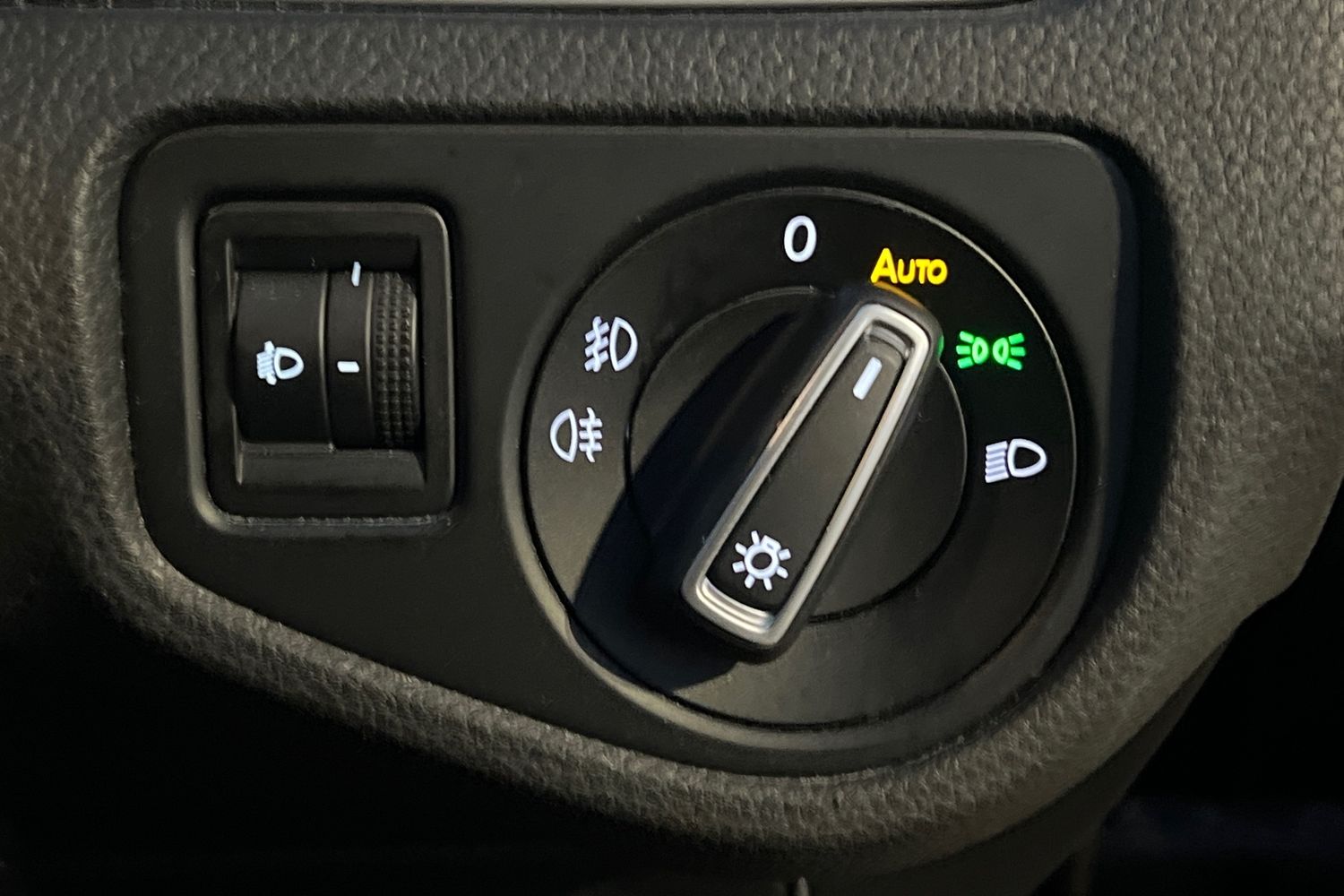 Used Volkswagen Golf 2015 for sale - 76916455: Photo 15