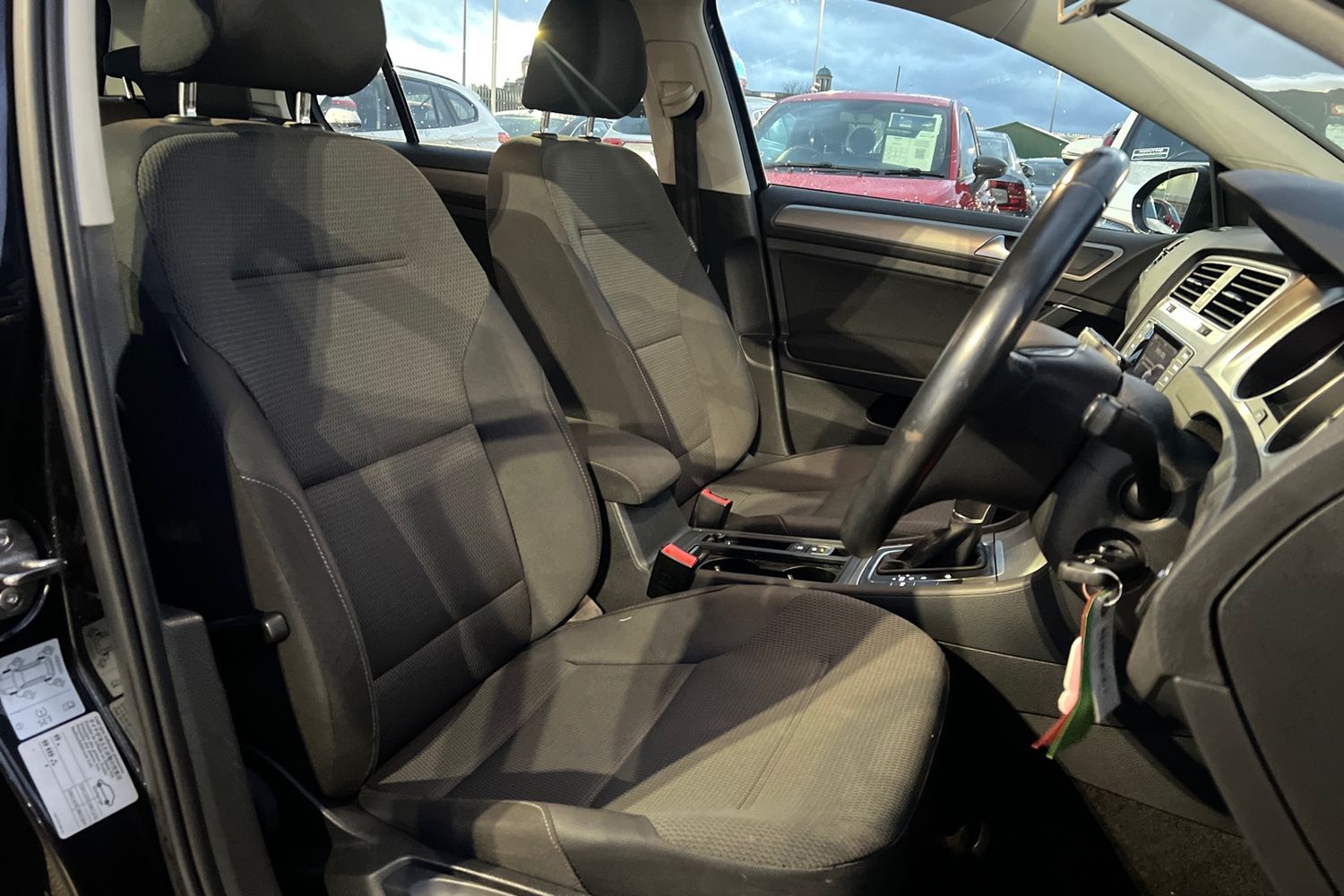 Used Volkswagen Golf 2015 for sale - 76916455: Photo 17