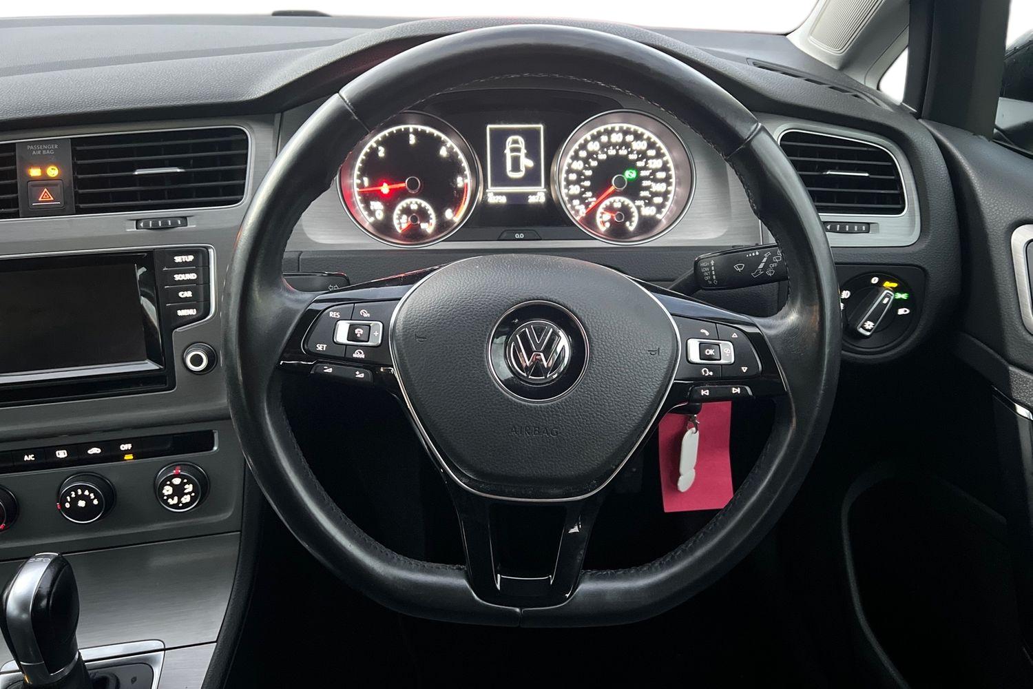 Used Volkswagen Golf 2015 for sale - 76916455: Photo 5