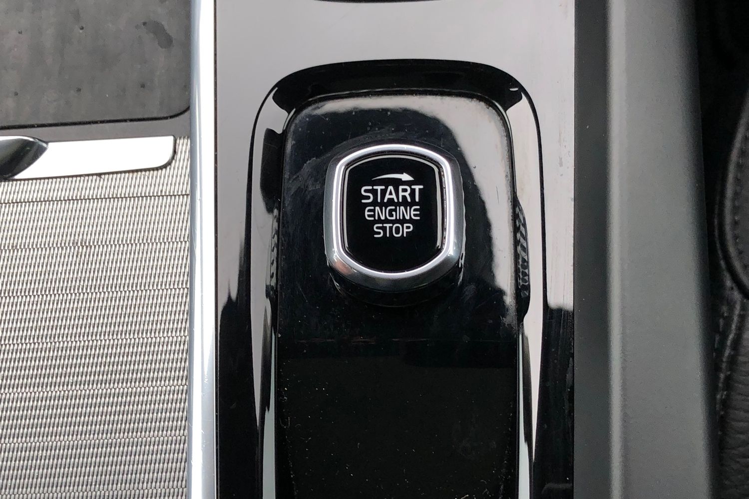 Used Volvo XC60 2022 for sale - 77680112: Photo 14